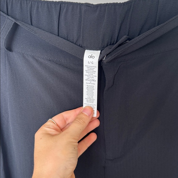 ALO High Waist Dreamscape Trouser (Long) in Black - L - Picture 4 of 5